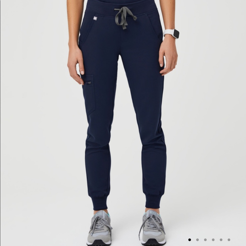FIGS scrubs